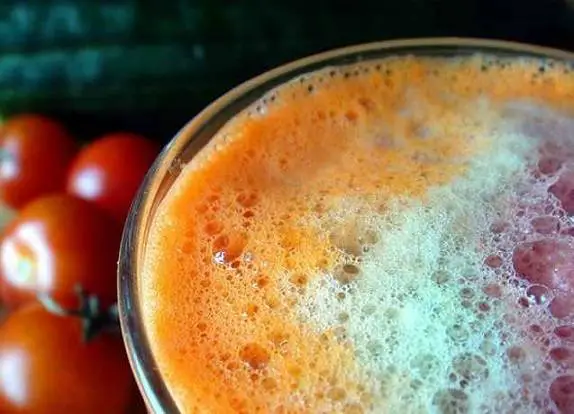 carrot, cucumber and tomato juice combo