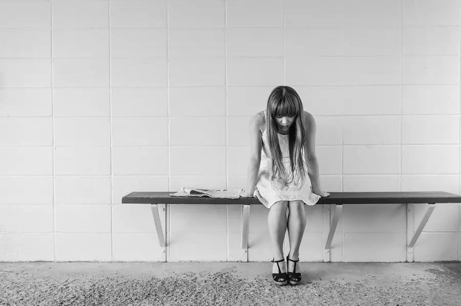 black-and-white-woman-girl-sitting