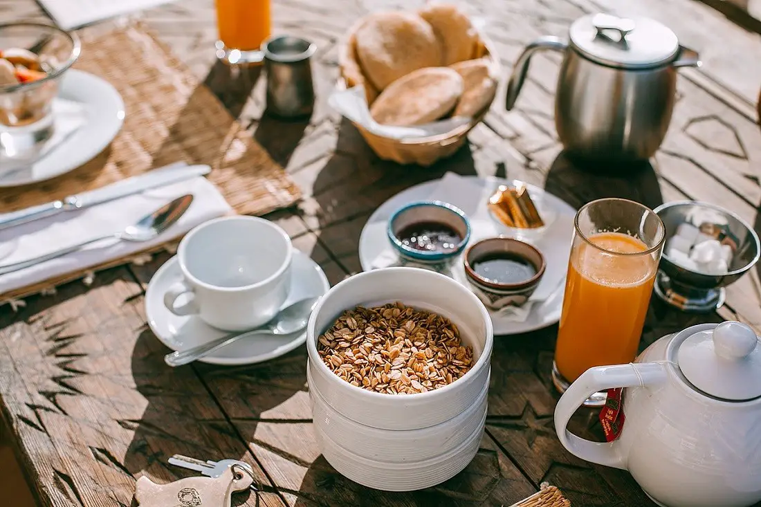 breakfast-eat-coffee-healthy