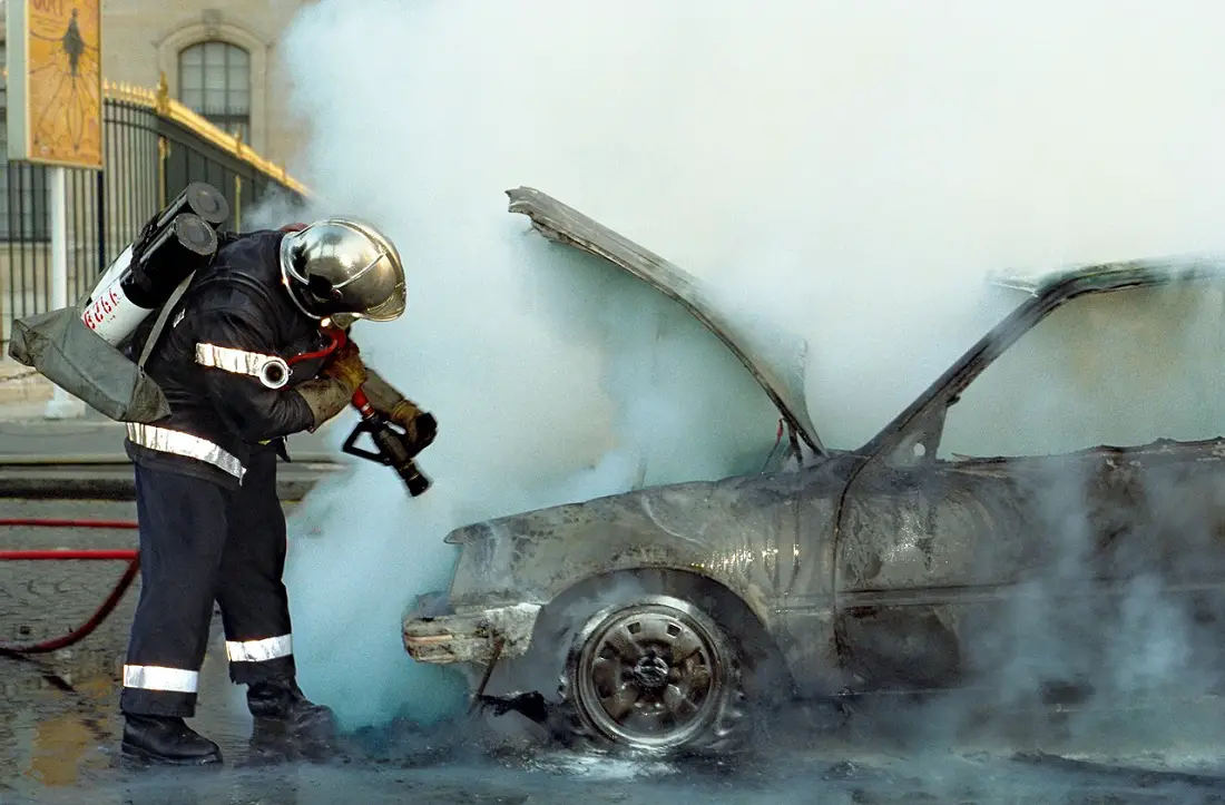 car-crash-fireman