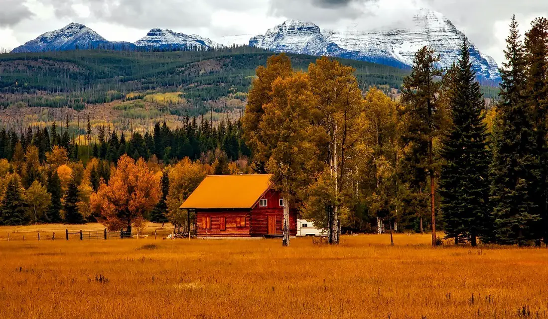 colorado-landscape-cabin
