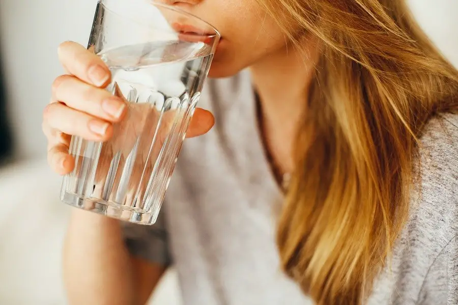 drink-drinking-female