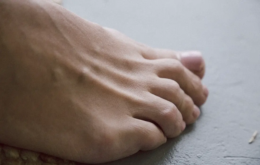 foot-feet-woman