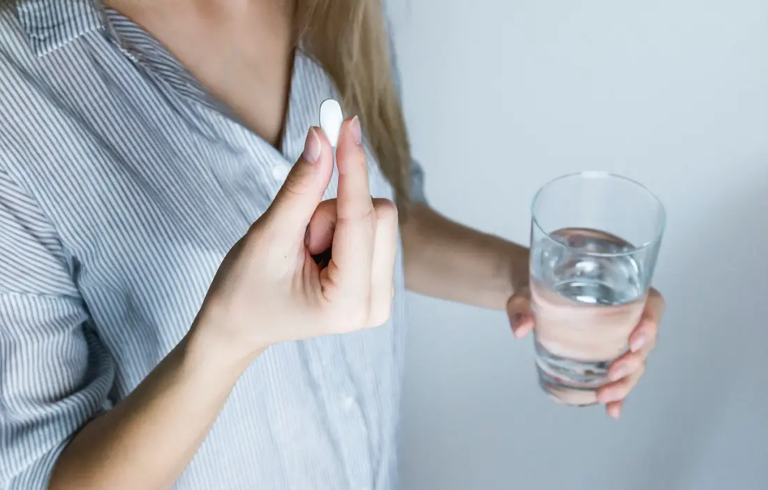 pill-water-drug