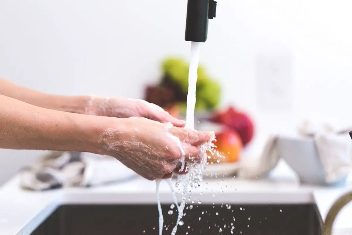 wash-hands-health